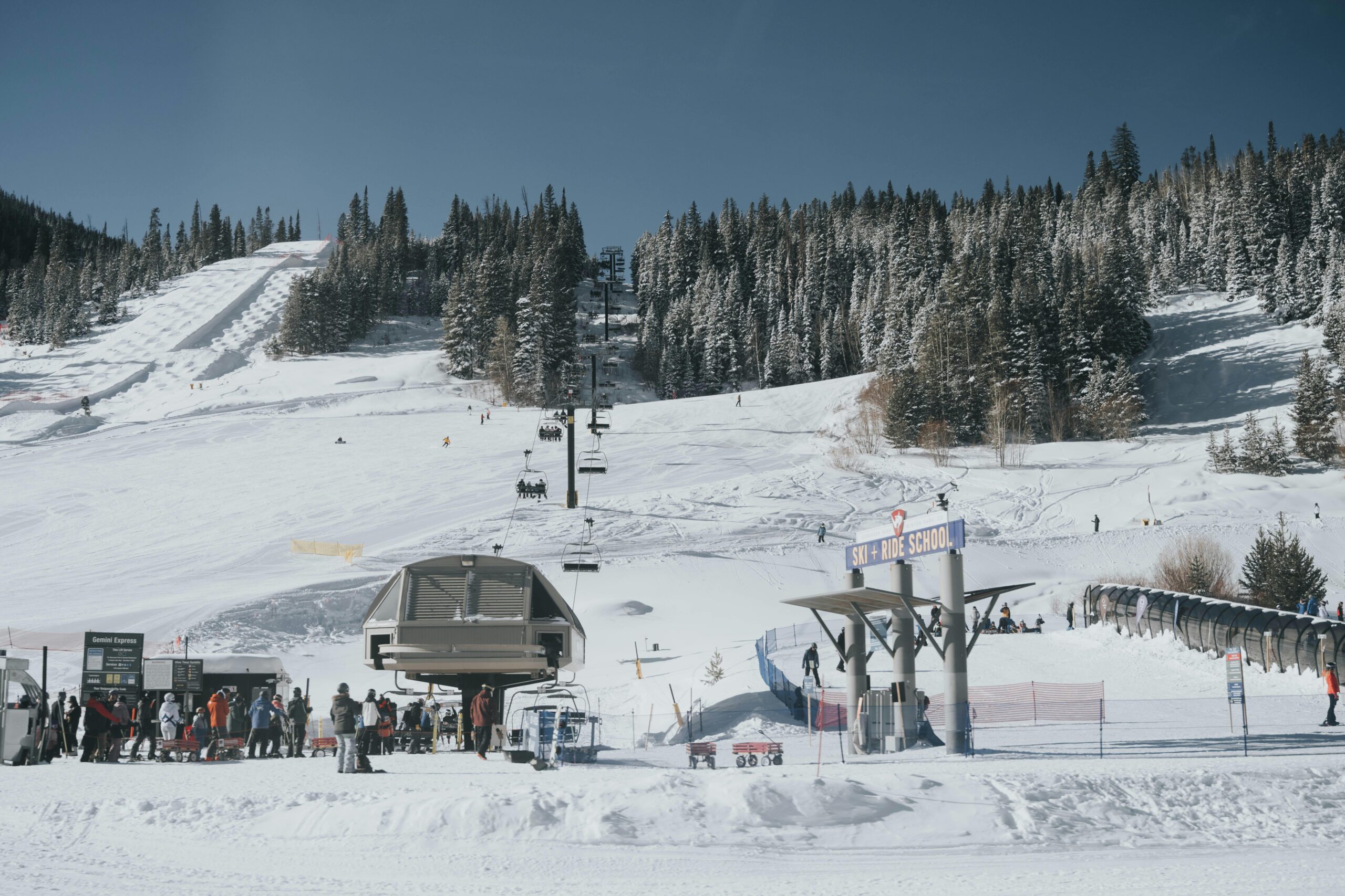 EGEyyt Round The World Flights Vail/Eagle Colorado