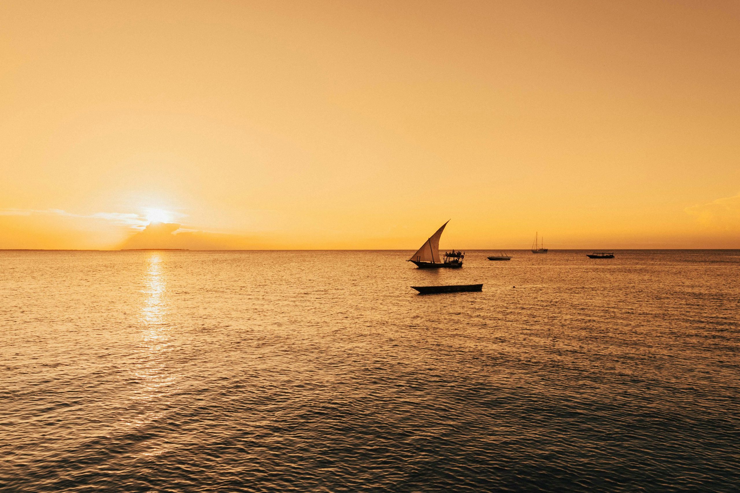 FRAZNZ Round The World Flights Zanzibar