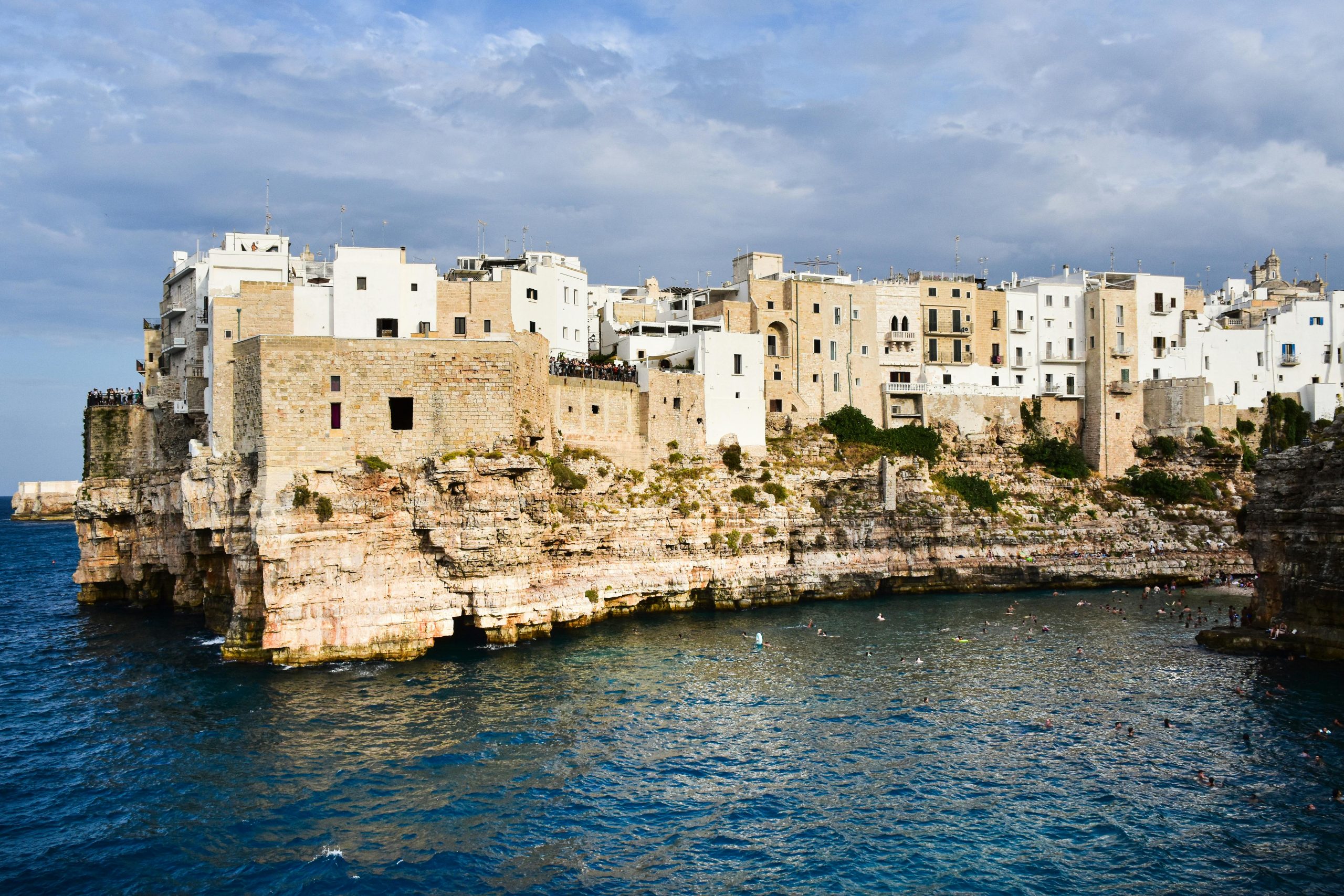 Round The World Flights Bari Italy