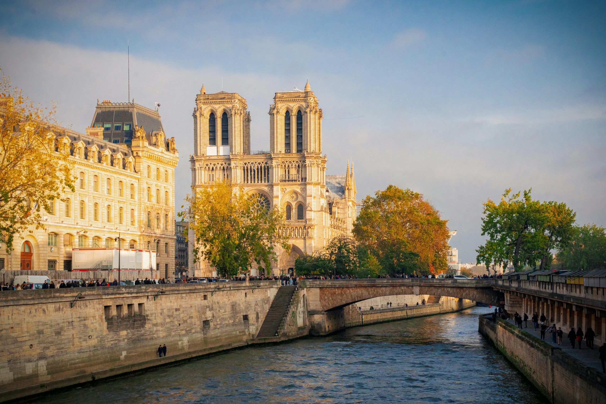 SYDCDG Round The World Flights Paris France
