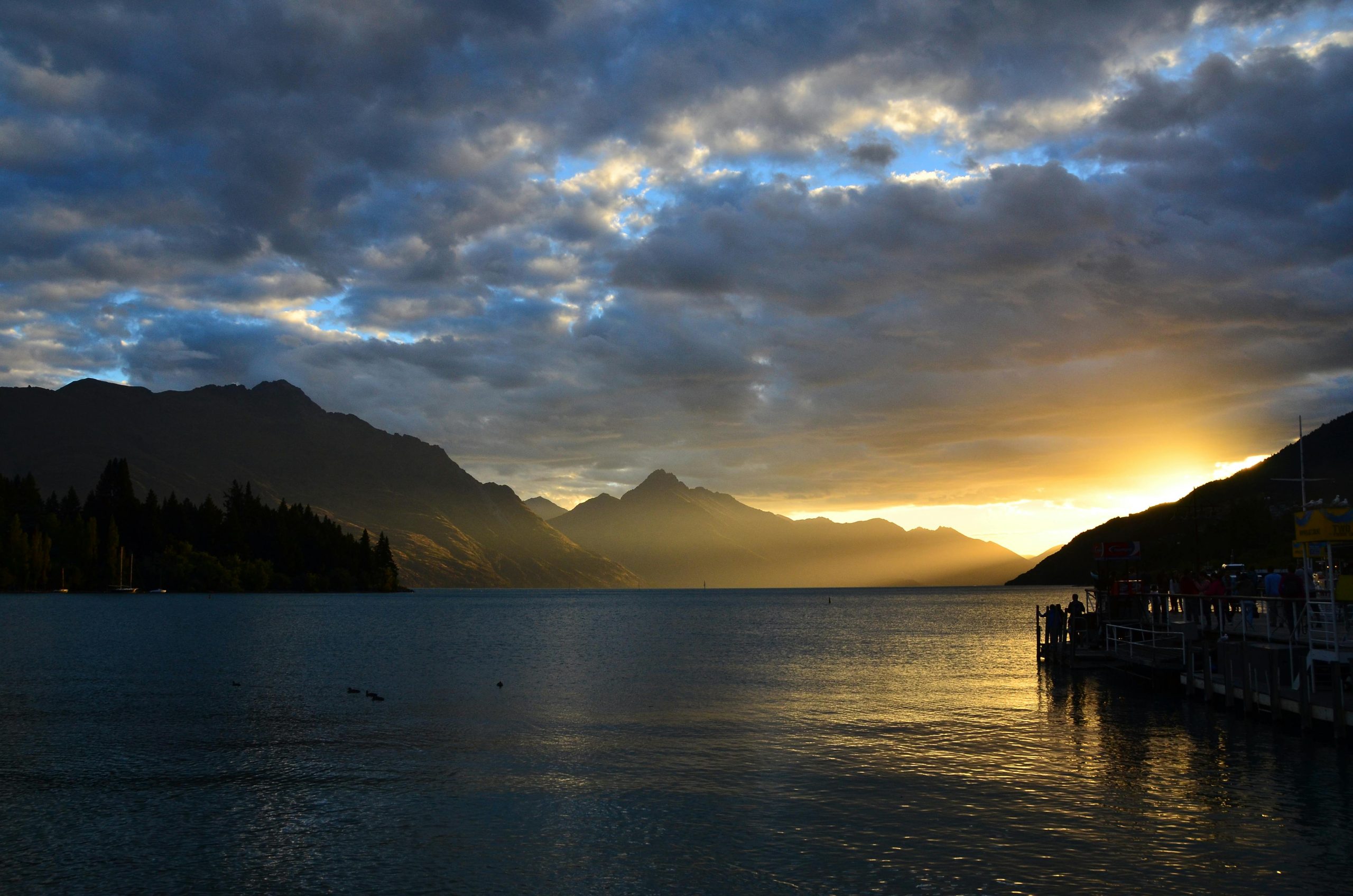 MELZQN Round The World Flights Queenstown New Zealand
