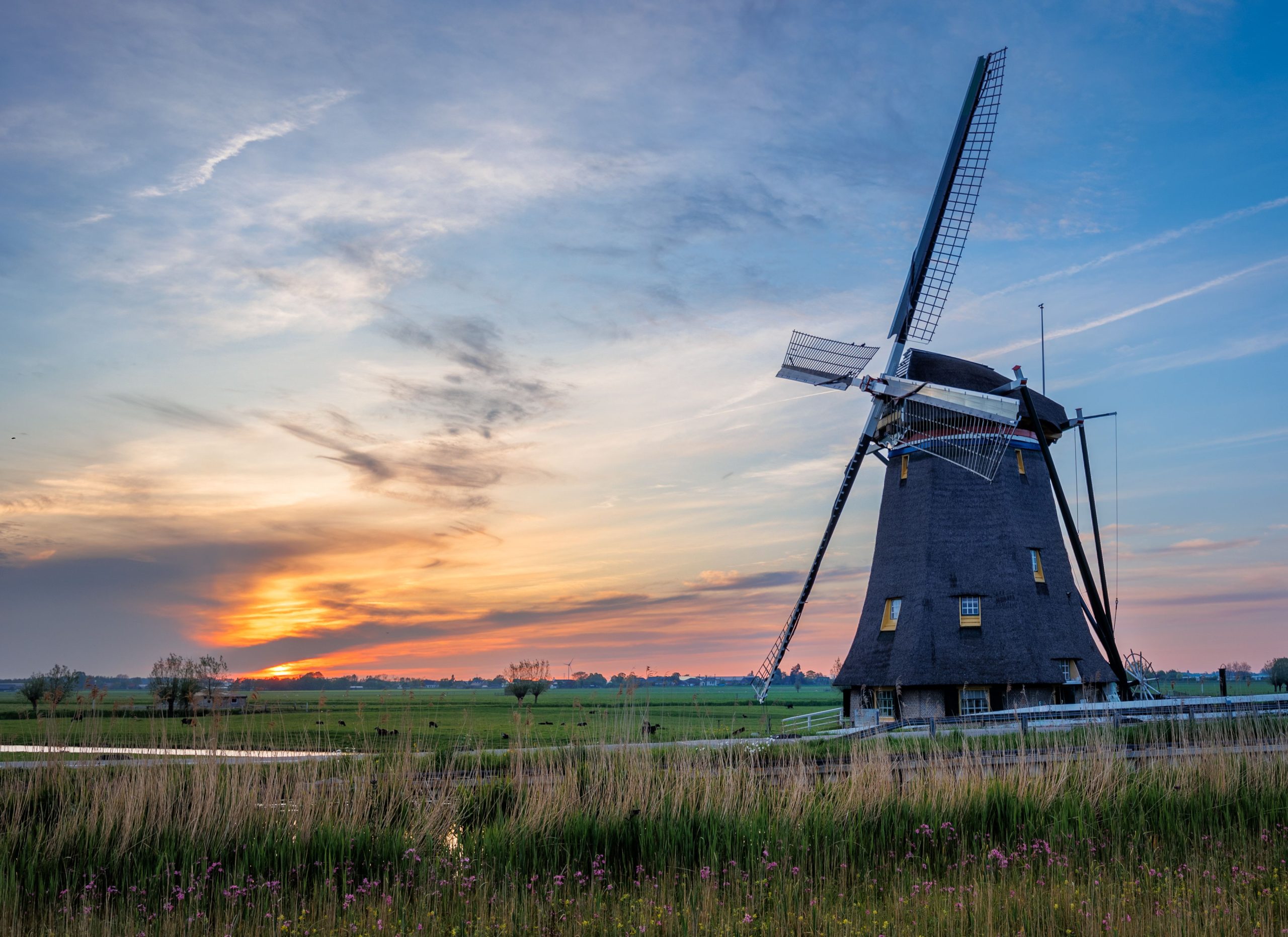 Round The World Flights Amsterdam Holland Netherlands